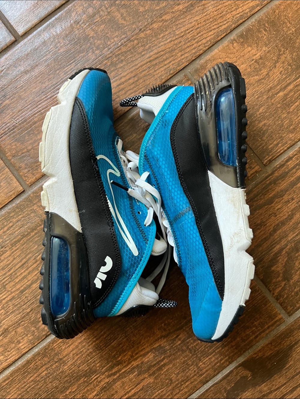 Nike Kids Air Max 2090 Laser Blue and Black Sneakers size 6.5Y